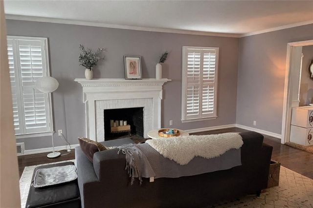 2114 W 79TH Terrace, Prairie Village, KS 66208