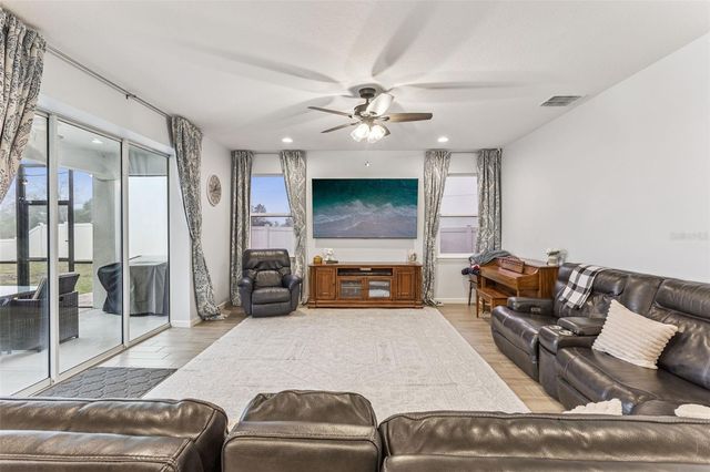 594 VIA BELLA COURT, Howey In The Hills, FL 34737