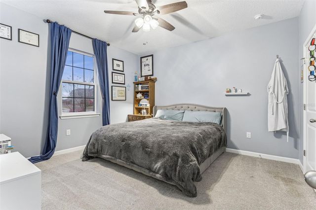 594 VIA BELLA COURT, Howey In The Hills, FL 34737