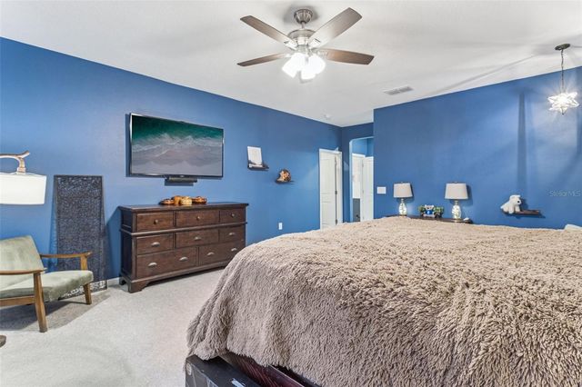 594 VIA BELLA COURT, Howey In The Hills, FL 34737