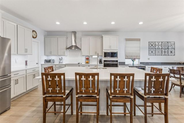 594 VIA BELLA COURT, Howey In The Hills, FL 34737