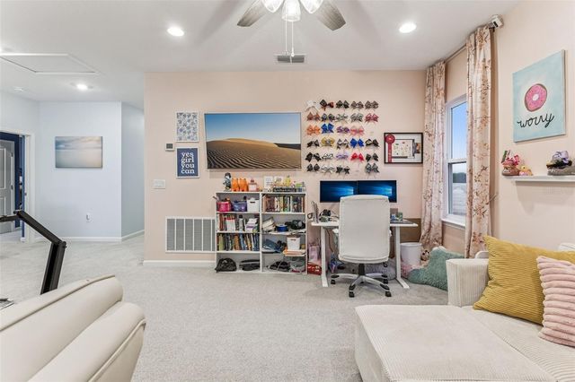 594 VIA BELLA COURT, Howey In The Hills, FL 34737