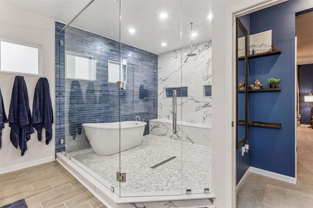 594 VIA BELLA COURT, Howey In The Hills, FL 34737