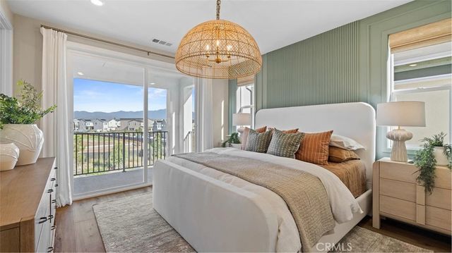 721 Sonia, Irvine, CA 92618