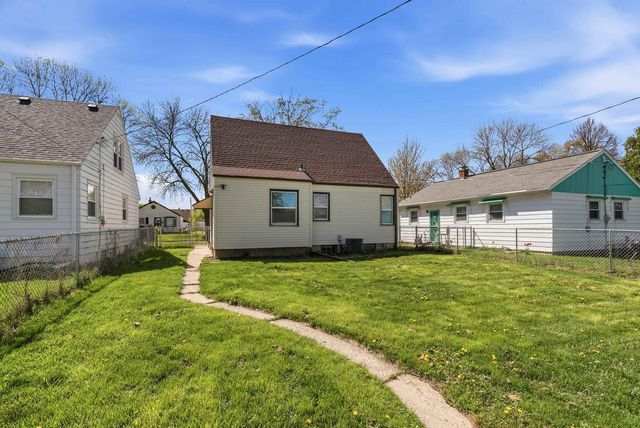3930 70TH STREET, Milwaukee, WI 53216