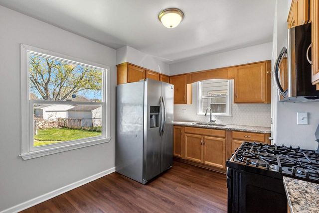 3930 70TH STREET, Milwaukee, WI 53216