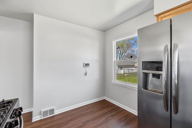 3930 70TH STREET, Milwaukee, WI 53216