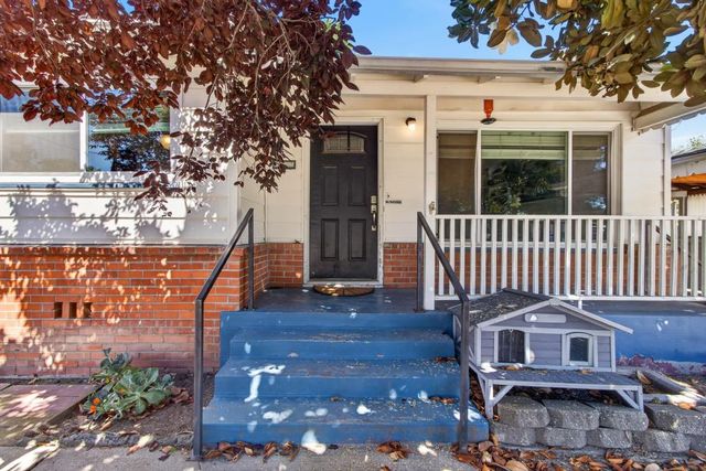 611 Atkinson St, Roseville, CA 95678