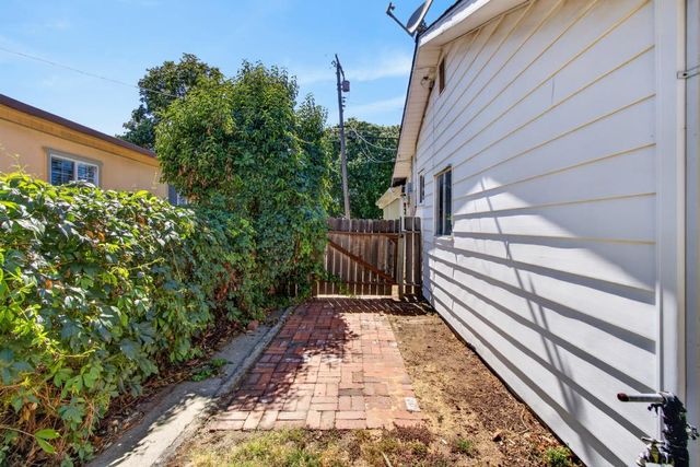 611 Atkinson St, Roseville, CA 95678