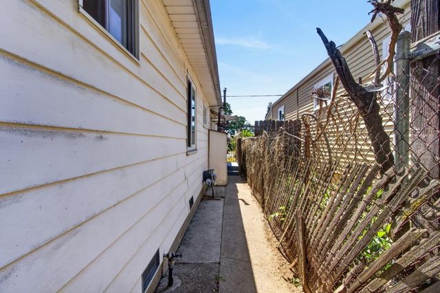 611 Atkinson St, Roseville, CA 95678