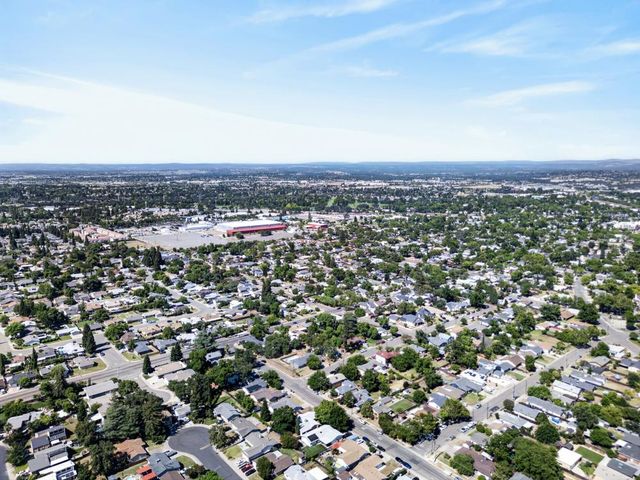 611 Atkinson St, Roseville, CA 95678