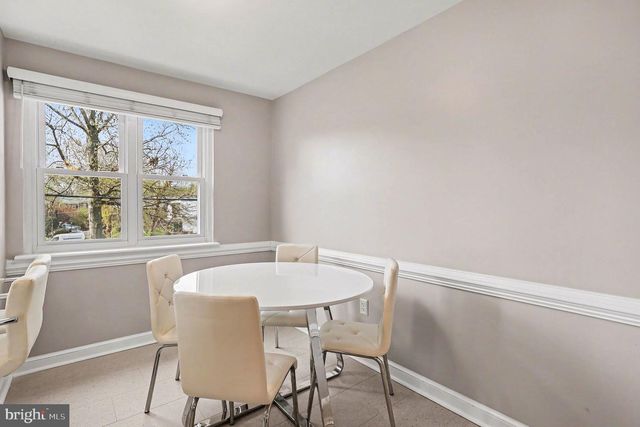 117 WESMOND DR, Alexandria, VA 22305