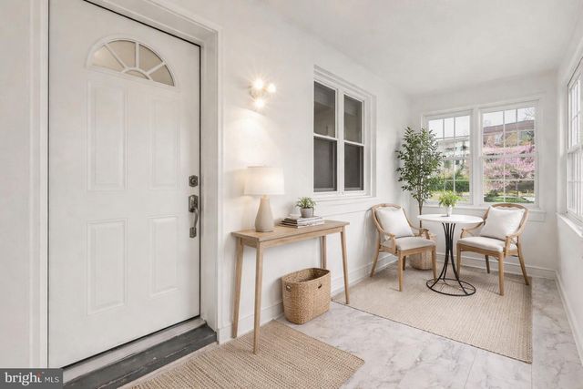 117 WESMOND DR, Alexandria, VA 22305