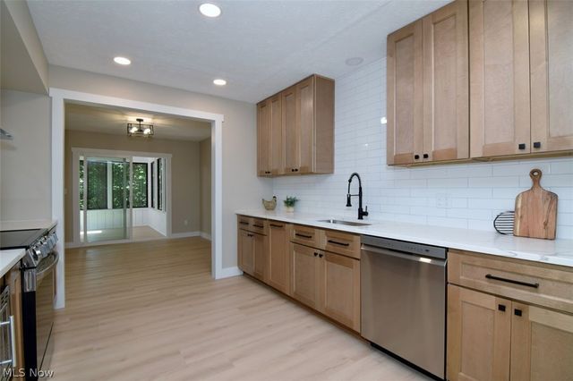 680-26 Fairington Drive, Aurora, OH 44202