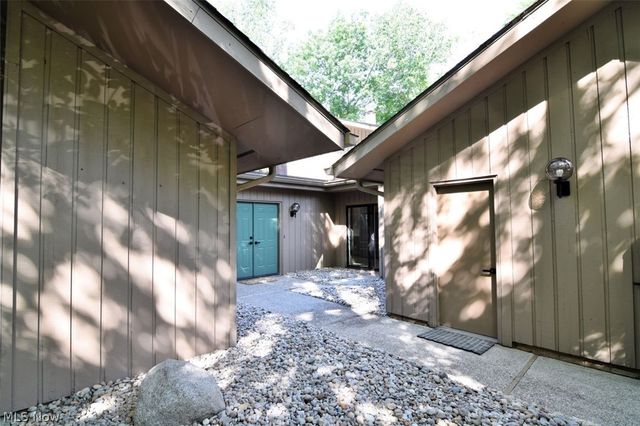 680-26 Fairington Drive, Aurora, OH 44202