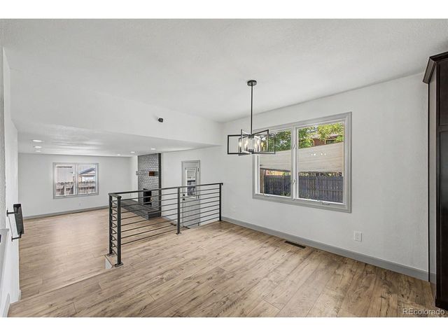 2823 Humboldt Cir, Longmont, CO 80503