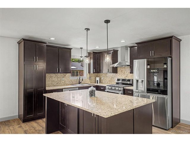 2823 Humboldt Cir, Longmont, CO 80503