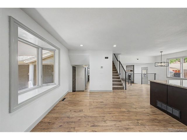 2823 Humboldt Cir, Longmont, CO 80503