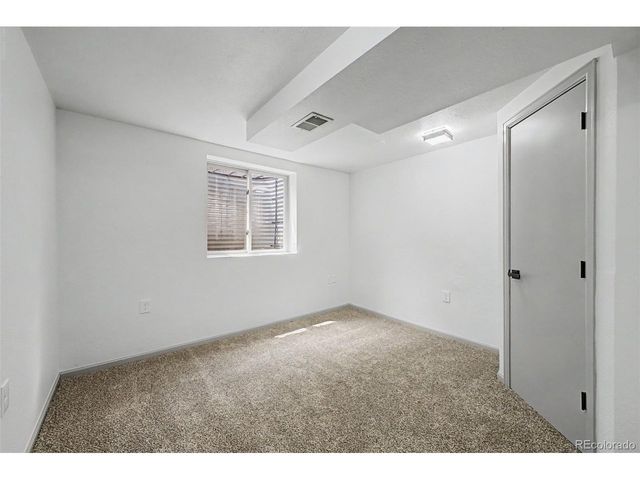 2823 Humboldt Cir, Longmont, CO 80503