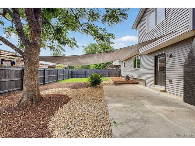 2823 Humboldt Cir, Longmont, CO 80503