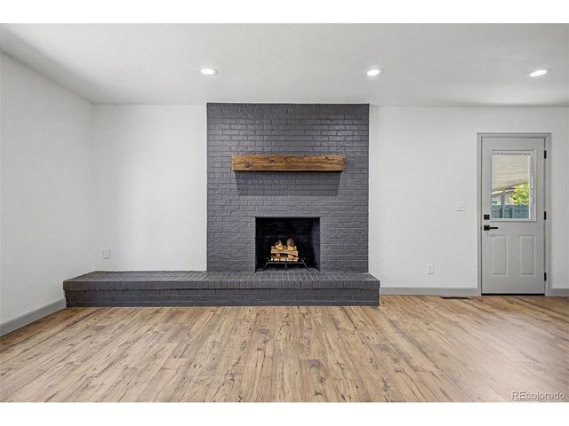 2823 Humboldt Cir, Longmont, CO 80503