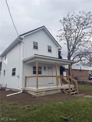 14 Evans Street, Niles, OH 44446