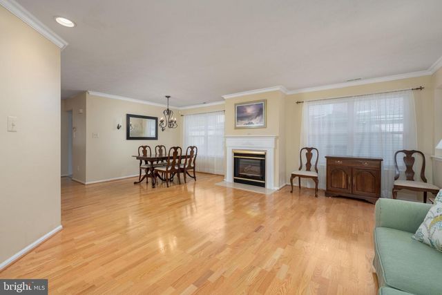 71 PEPPERGRASS DR S, Mount Laurel, NJ 08054