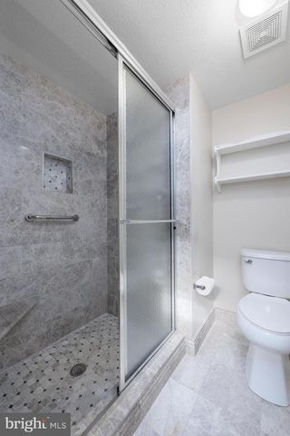 71 PEPPERGRASS DR S, Mount Laurel, NJ 08054