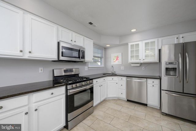 71 PEPPERGRASS DR S, Mount Laurel, NJ 08054