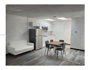 2001 N Dixie Hwy 4, Pompano Beach, FL 33060