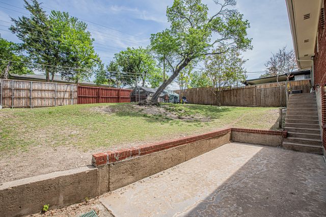 3520 Loganwood Drive, Dallas, TX 75227
