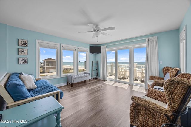 130 N Permuda Wynd Drive, N Topsail Beach, NC 28460