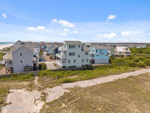 130 N Permuda Wynd Drive, N Topsail Beach, NC 28460
