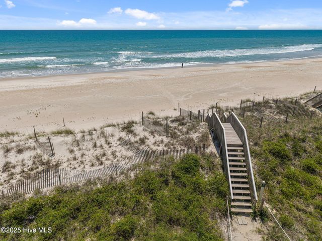 130 N Permuda Wynd Drive, N Topsail Beach, NC 28460