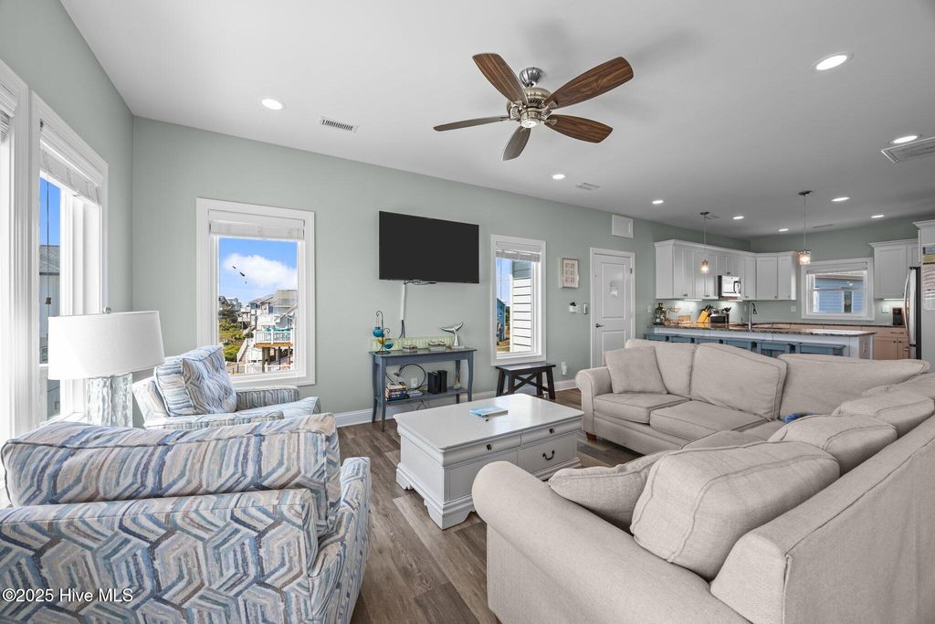 Image 21 of property listing at 130 N Permuda Wynd Drive, N Topsail Beach, NC 28460