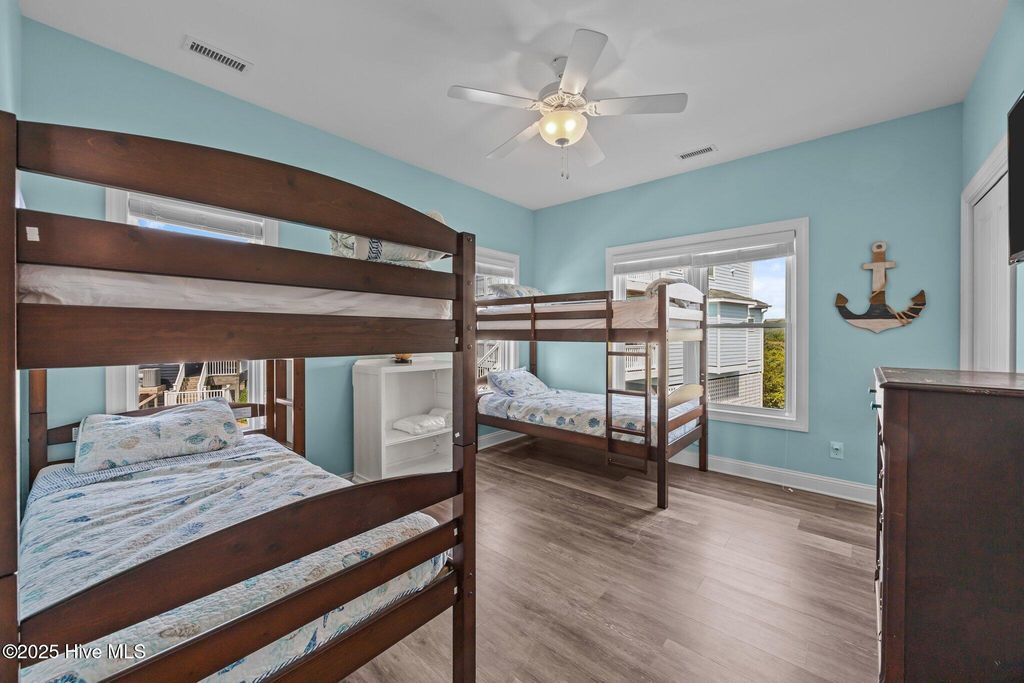 Image 36 of property listing at 130 N Permuda Wynd Drive, N Topsail Beach, NC 28460