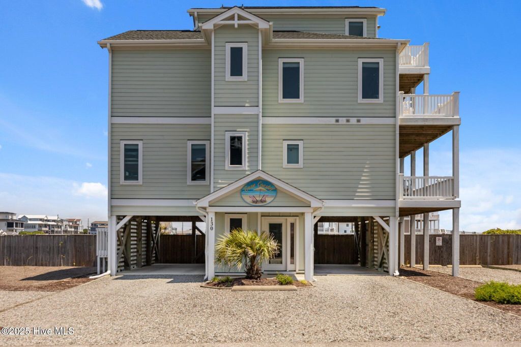 Image 7 of property listing at 130 N Permuda Wynd Drive, N Topsail Beach, NC 28460