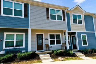 4059 Cody Dr, La Vergne, TN 37086