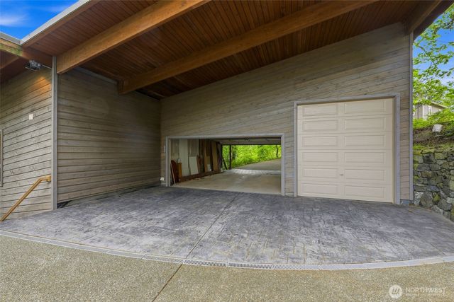 6511 27th Lane SE, Lacey, WA 98503