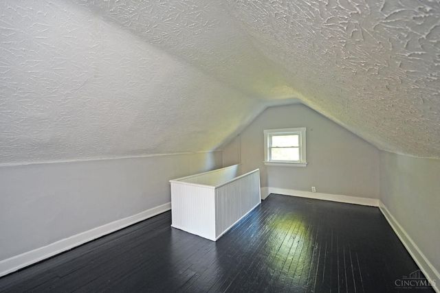 3608 W Eighth Street, Cincinnati, OH 45205