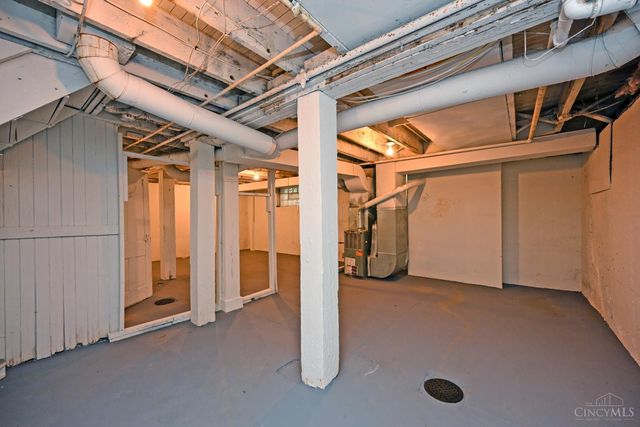 3608 W Eighth Street, Cincinnati, OH 45205