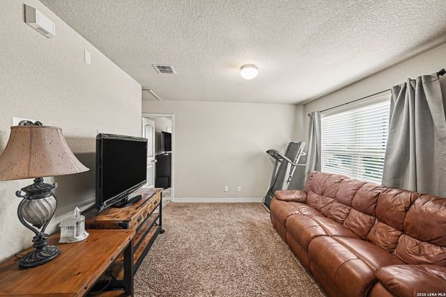 1107 Caspian Pt, San Antonio, TX 78245