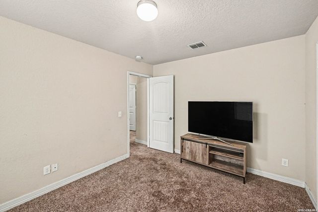 1107 Caspian Pt, San Antonio, TX 78245