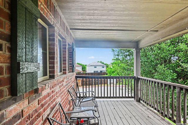 1107 Caspian Pt, San Antonio, TX 78245