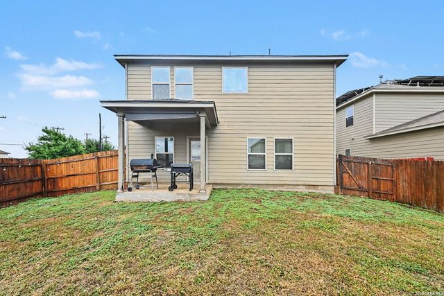 1107 Caspian Pt, San Antonio, TX 78245