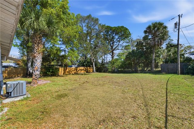 1710 29th Avenue, Vero Beach, FL 32960