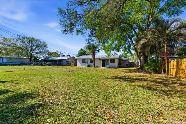 1710 29th Avenue, Vero Beach, FL 32960