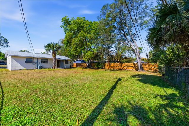 1710 29th Avenue, Vero Beach, FL 32960