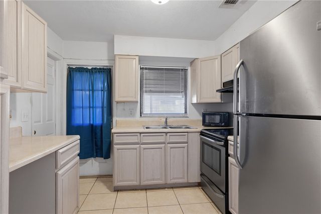 1710 29th Avenue, Vero Beach, FL 32960