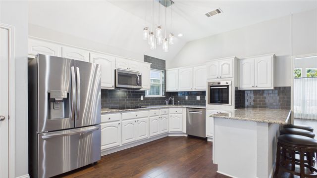 1405 Meadowbrook Drive, Mckinney, TX 75069